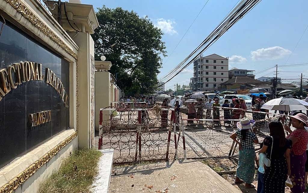 সীমান্তে বিশৃঙ্খলা, মিয়ানমারের সঙ্গে যোগাযোগ বাড়িয়েছে চীন