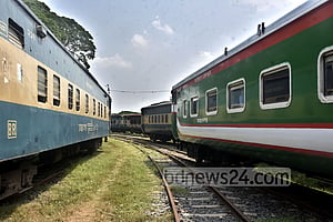 ট্রেন ভাড়ায় রেয়াতি প্রত্যাহারের প্রশ্নে সিদ্ধান্ত এখনই নয়