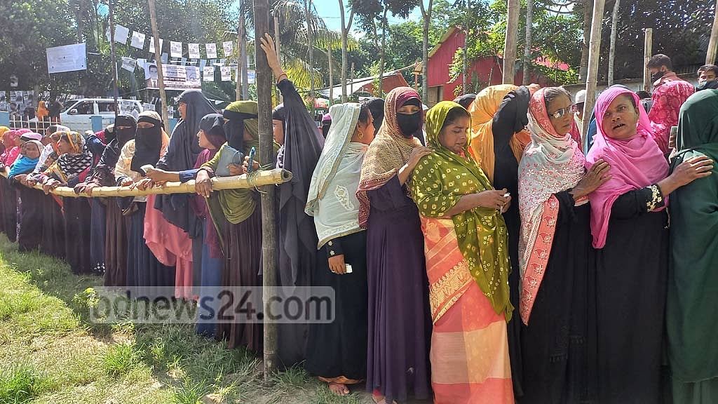 ভোট চলছে ৪ পৌরসভা, ১৫ ইউনিয়নে