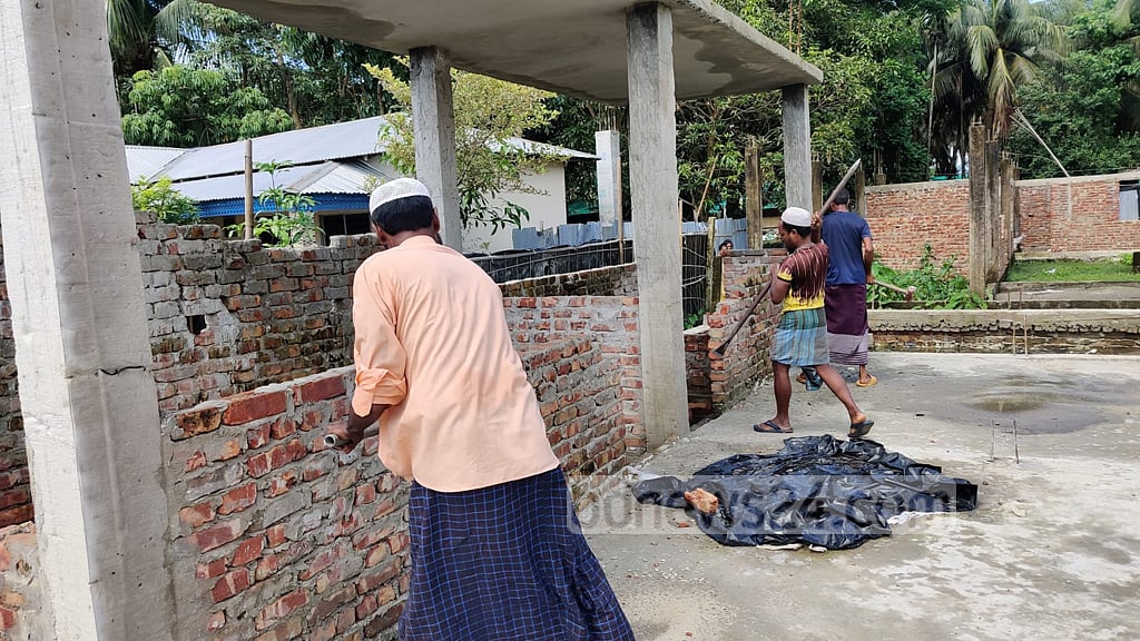 সেন্ট মার্টিনে অবৈধ স্থাপনা উচ্ছেদে কার্যকর ব্যবস্থা চায় সংসদীয় কমিটি
