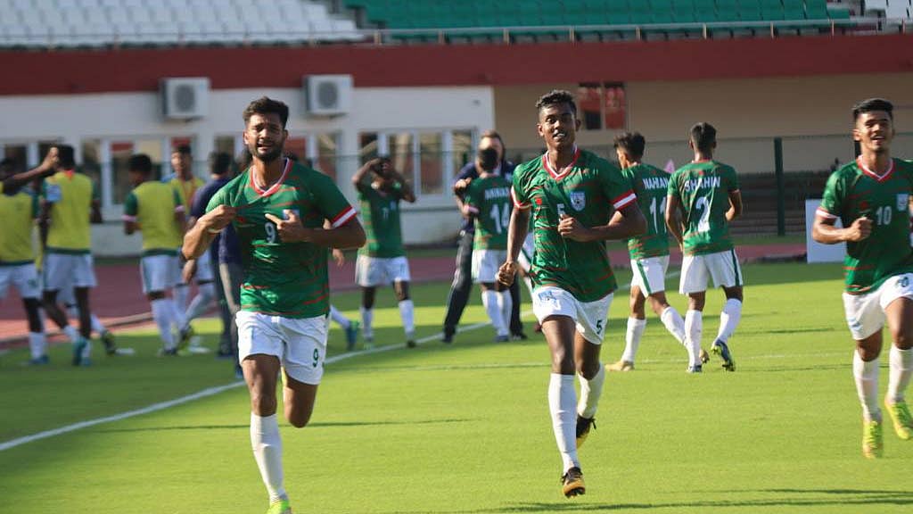 পিয়াসের জোড়া গোলে ভারতকে হারাল বাংলাদেশ