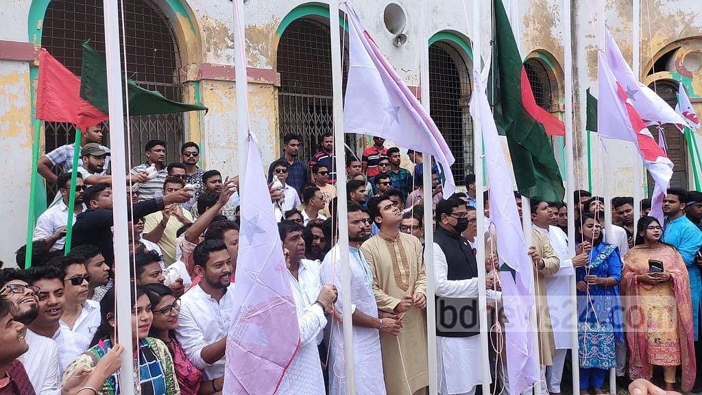 সাহাপাড়ার জন্য যা করণীয় করব: নড়াইলে ছাত্রলীগ সম্মেলনে মাশরাফি