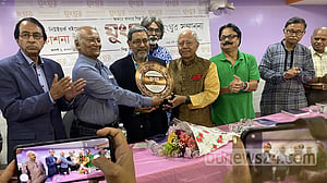 নিউ ইয়র্কে ‘ঘুংঘুর সম্মাননা’ পেলেন নূরুন্নবী
