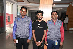 সিআইডির জালে এক চক্র, লক্ষ্য তাদের ডেবিট-ক্রেডিট কার্ডধারী