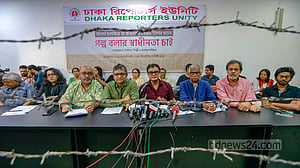 ‘গল্প বলার স্বাধীনতায়’ শিল্পী-কলাকুশলীরা