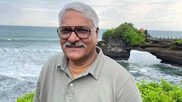 শোকজ: জবাব দিতে ডেপুটি স্পিকার শামসুলকে ২ কার্যদিবস সময়