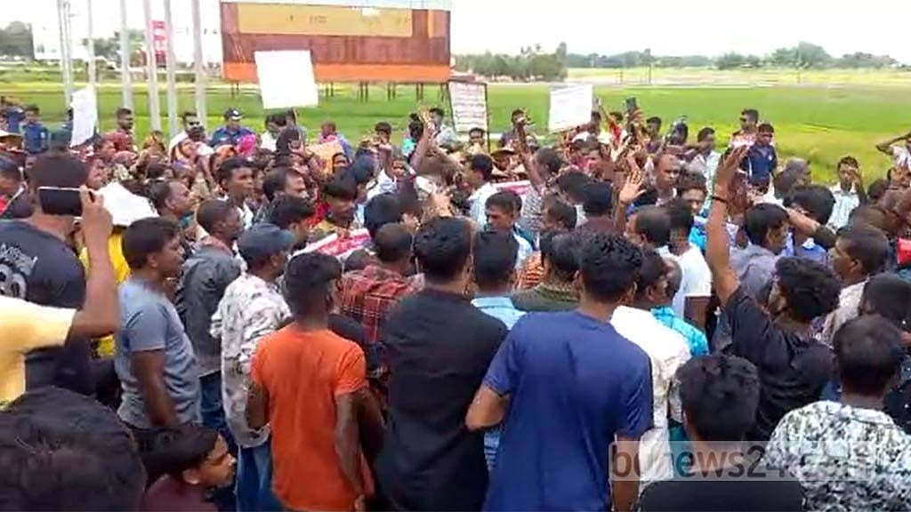 ঢাকা-সিলেট মহাসড়কে চা শ্রমিকদের অবরোধ, দীর্ঘ যানজট