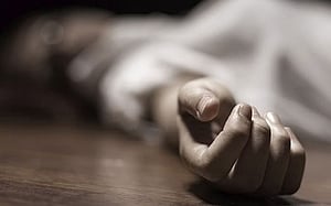 কেরানীগঞ্জে তালাবন্ধ ঘরে গৃহবধূর লাশ