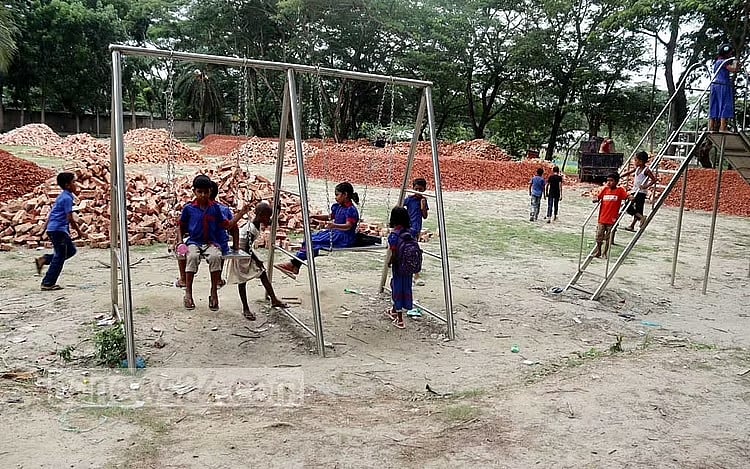 মাঠ নিয়ে ভাবনা ও সুপরিকল্পনার প্রয়োজন
