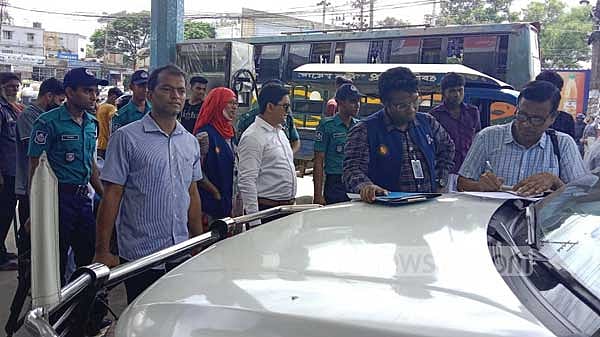 ওজনে কারচুপি: চট্টগ্রামে দুটি পেট্রল পাম্পকে শাস্তি