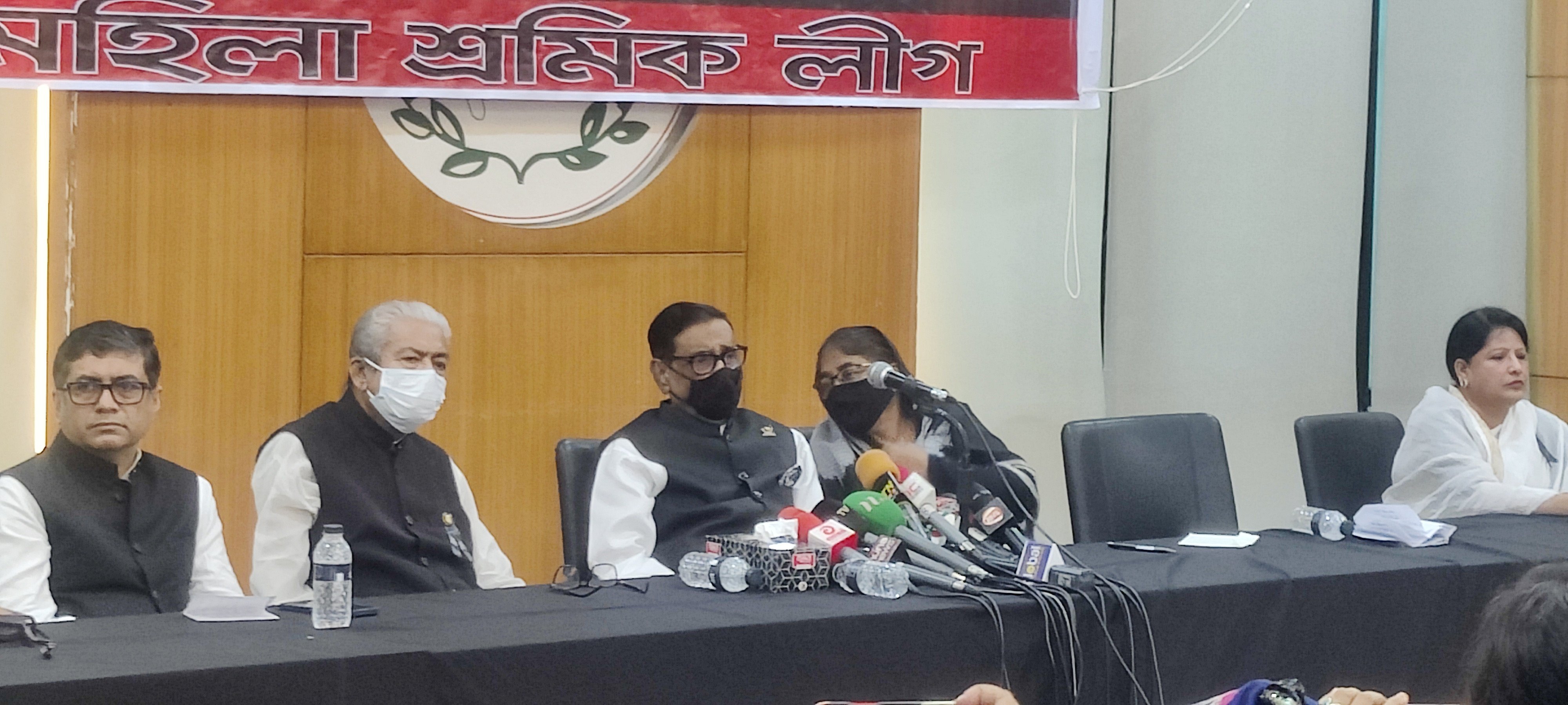 ক্ষমতার দাপট দেখাবেন না, কথাবার্তায় সতর্ক হন: কাদের