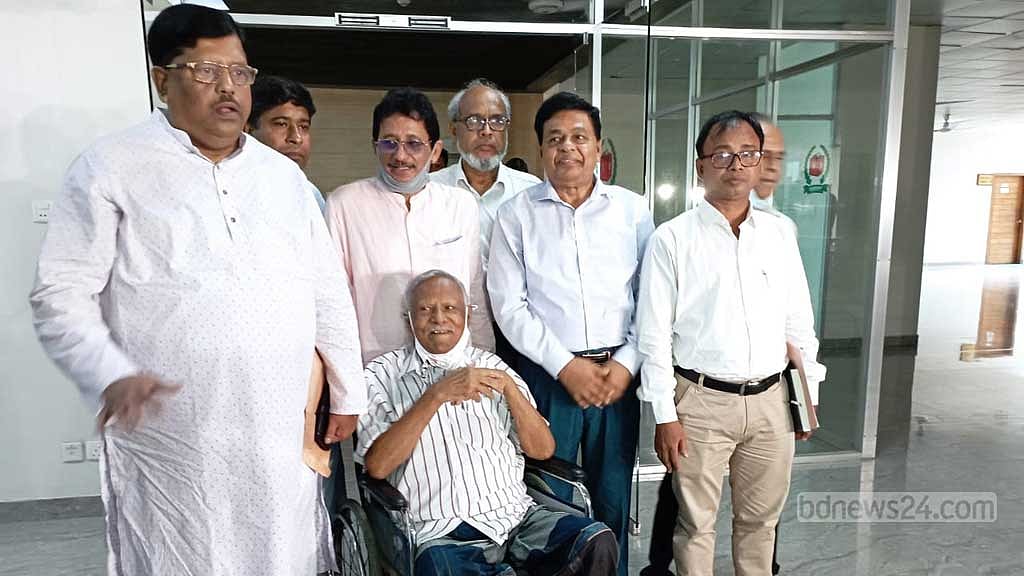 প্রতি আসনে ৫ কেন্দ্রে ইভিএমের প্রস্তাব জাফরুল্লাহর