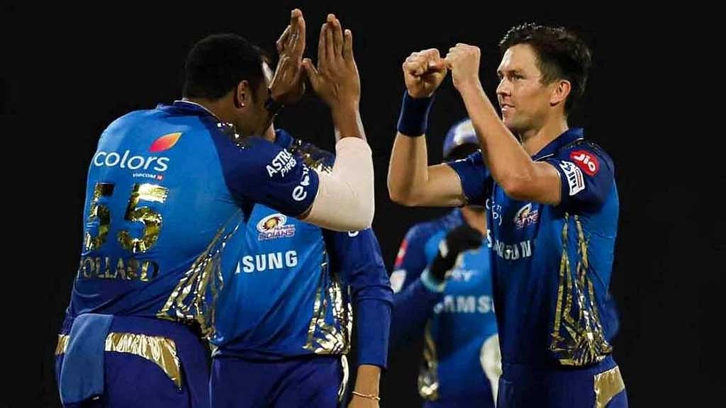 এমআই এমিরেটসে পোলার্ড-ব্রাভোদের সঙ্গে বোল্ট