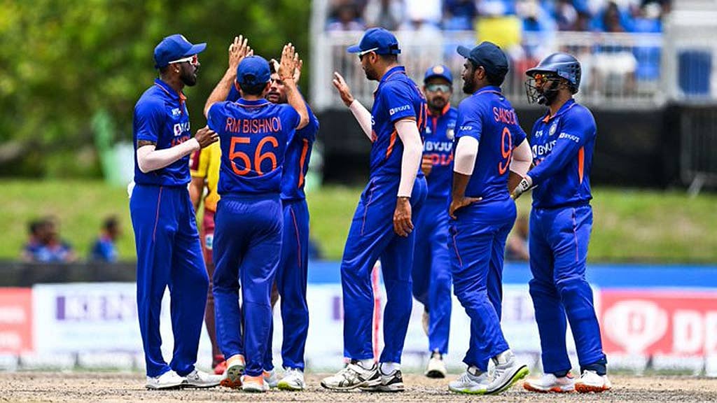 উইন্ডিজকে গুঁড়িয়ে ভারতীয় স্পিনারদের অনন্য কীর্তি