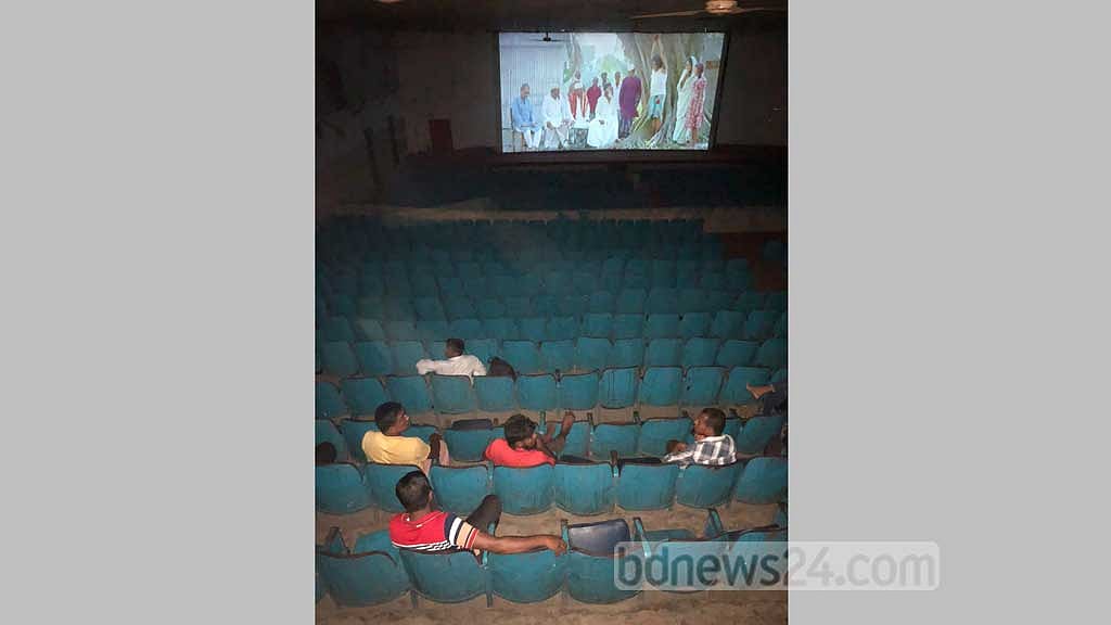 আশীর্বাদ পাচ্ছে না ‘আশীর্বাদ’