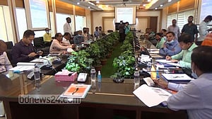 নেত্রকোণায় বন্যায় ক্ষতিগ্রস্তদের পুনর্বাসনে সহায়তা