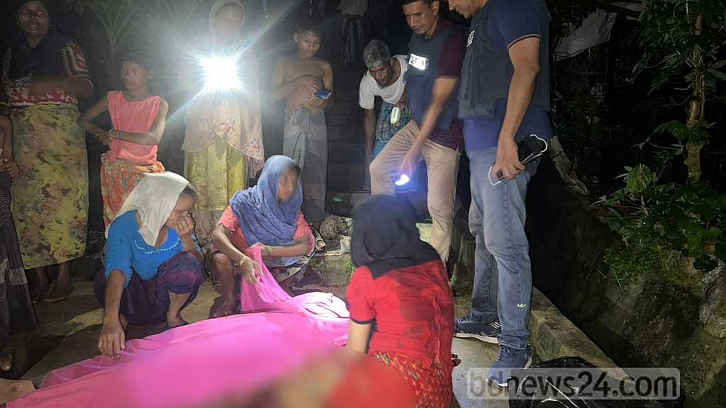 রোহিঙ্গা ক্যাম্পে আবারও স্বেচ্ছাসেবককে গুলি ও কুপিয়ে হত্যা