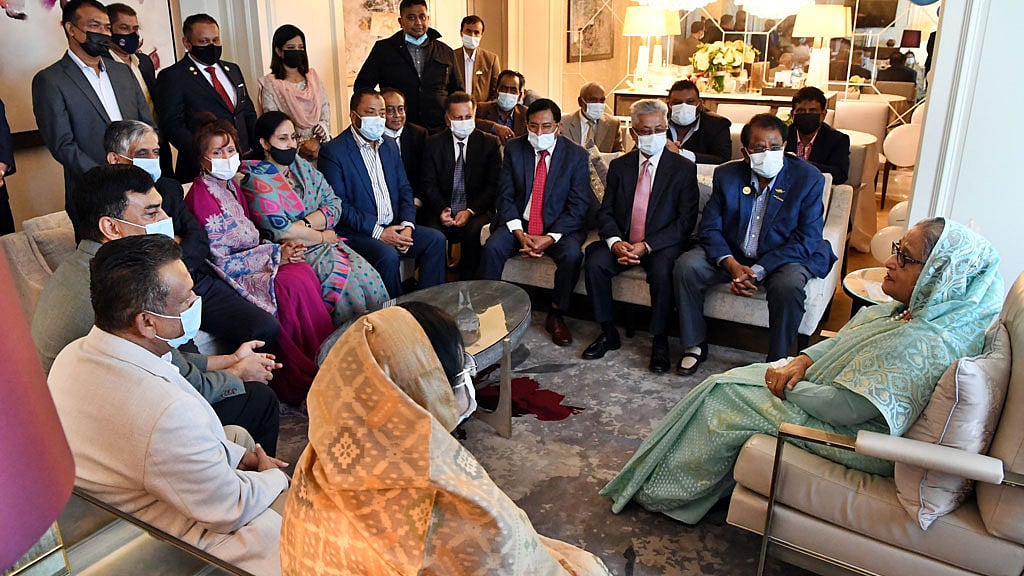বিদেশিরা জানুক, অপপ্রচার চালানোই বিএনপির কাজ: ওয়াশিংটনে প্রধানমন্ত্রী