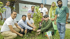 পরিবেশ রক্ষায় গাছের চারা বিতরণ করবে এপেক্স ফুটওয়্যার
