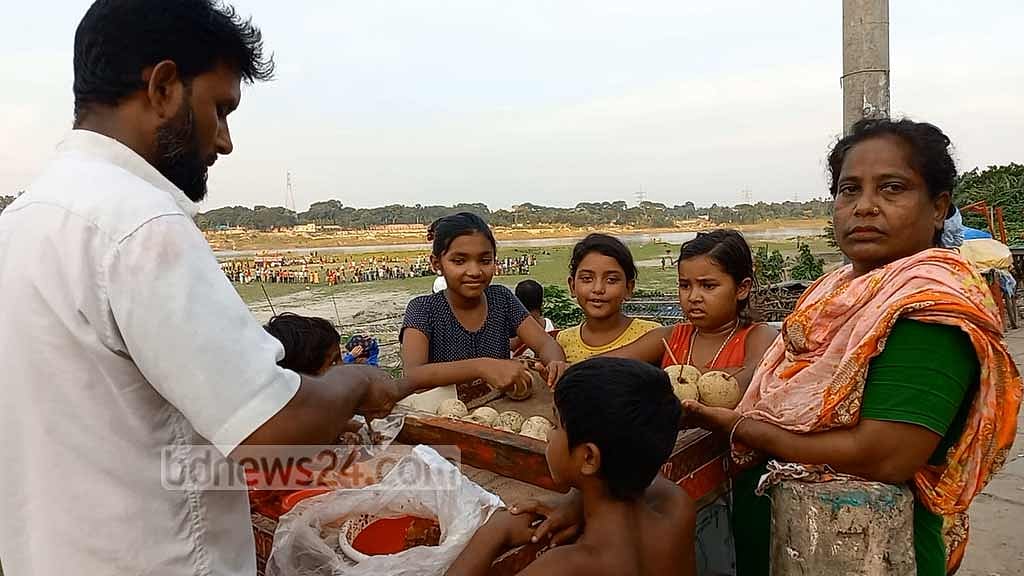 কোভিড টিকা: ছিন্নমূল ও স্কুলহীন শিশুদের নিয়ে দুশ্চিন্তা