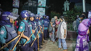 ইডেন ছাত্রলীগে মারামারি: দুই পক্ষের আপস, মামলা থেকে অব্যাহতি