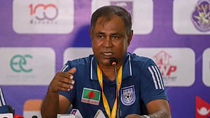 ক্লান্ত ছোটন মানতে পারছেন না ‘বিভক্তি আর হস্তক্ষেপ’
