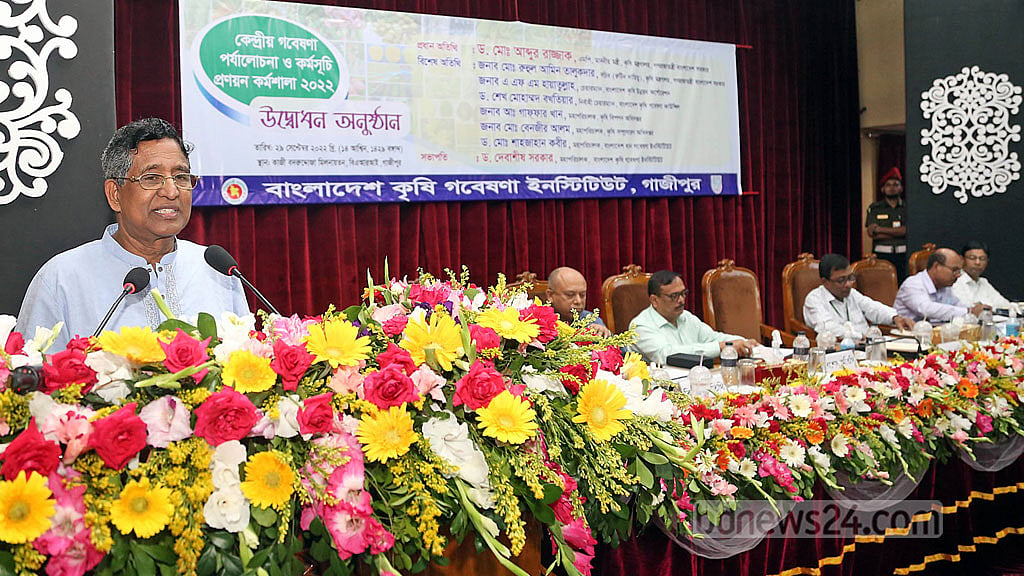 একটা ডিমের দাম ১৩-১৪ টাকা হতে পারে না: কৃষিমন্ত্রী