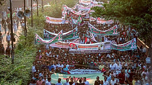 ইতিবাচক শক্তি আমাদেরকে চ্যালেঞ্জ জানাক