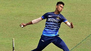 চাপের মধ্যে ভালো বোলিংয়ের প্রয়াস নিয়ে বিশ্বকাপে হাসান