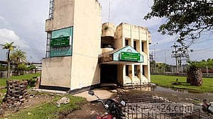 বাগেরহাট বিসিক শিল্প নগরীতে ভোগান্তি, সংষ্কারের দাবি