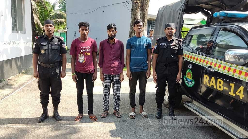 ‘বাবাকে হত্যায়’ ছেলেসহ গ্রেপ্তার চার