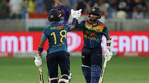 শেষ ওভারের রোমাঞ্চে ভারতকে হারাল শ্রীলঙ্কা