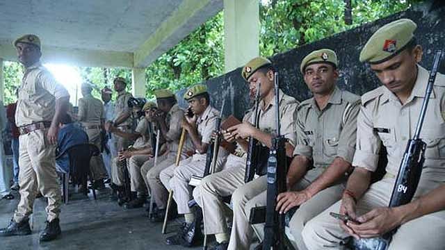 ভারতে দলিত ২ বোনকে ধর্ষণ, হত্যার পর মৃতদেহ গাছে ঝুলিয়ে দেওয়ার অভিযোগ