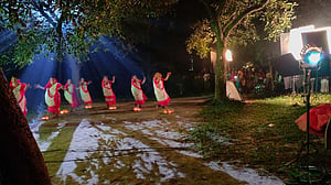 কাটছাঁট ছাড়াই ছাড়পত্র পেল গণঅর্থায়নের ‘সাঁতাও’
