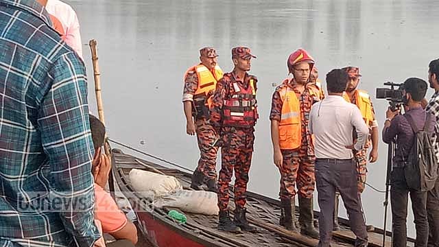 পঞ্চগড়ে তীর্থযাত্রার নৌকা ডুবে মৃত্যু বেড়ে ৩২