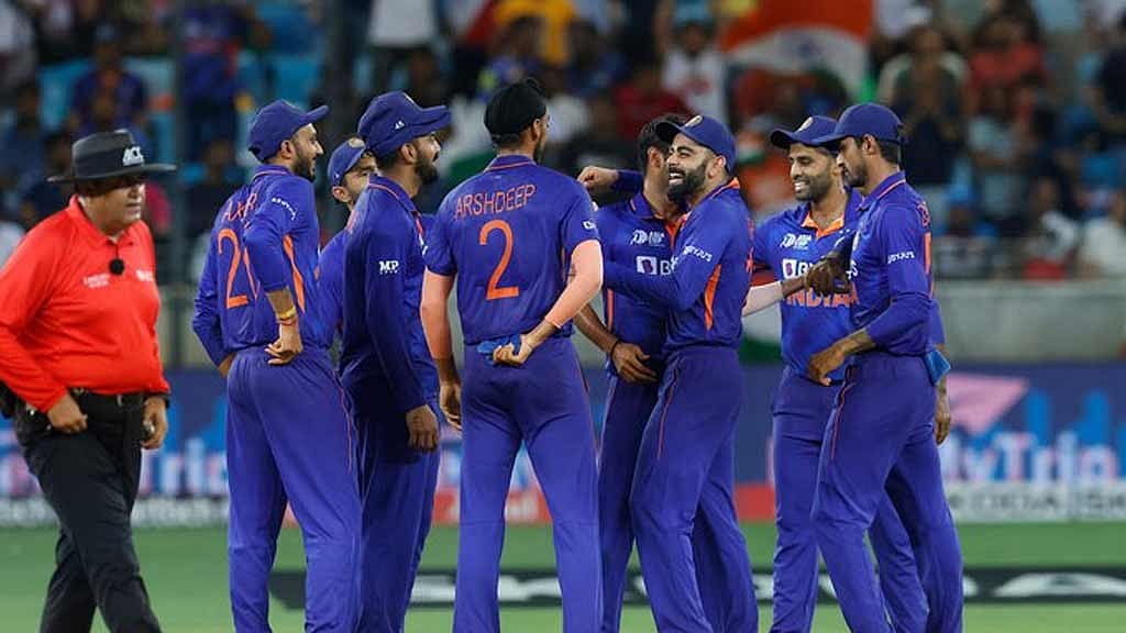 বিশ্বকাপে ভারতের ঝুঁকি দেখছেন জনসন