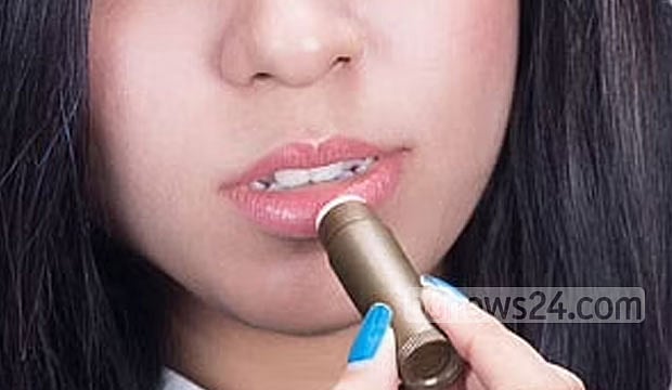 গর্ভাবস্থায় ঠোঁটের কালো দাগ দূর করার উপায়