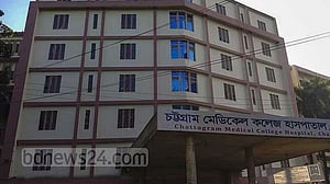 ট্রলারে আগুনে দগ্ধ আরও ৩ জন চলে গেলেন
