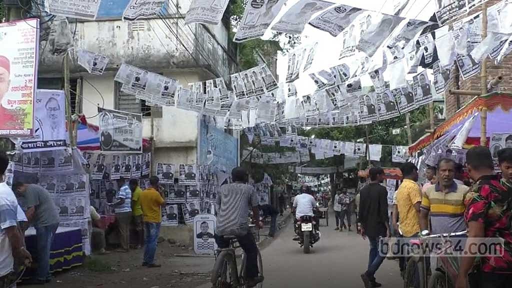 সংবাদ সংগ্রহে বাধা দিলে জেল-জরিমানার প্রস্তাব ইসির
