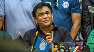 বাফুফেতে ফিফার দেওয়া অর্থ নিয়ে অনিয়মের অনুসন্ধানে স্থিতাবস্থা জারি