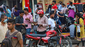অ্যাপ ছেড়ে ‘খ্যাপে’ কেন বাইকাররা?