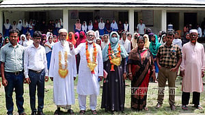 শিক্ষক দম্পতি চাকরিতে ফিরলেন ২০ বছর পর