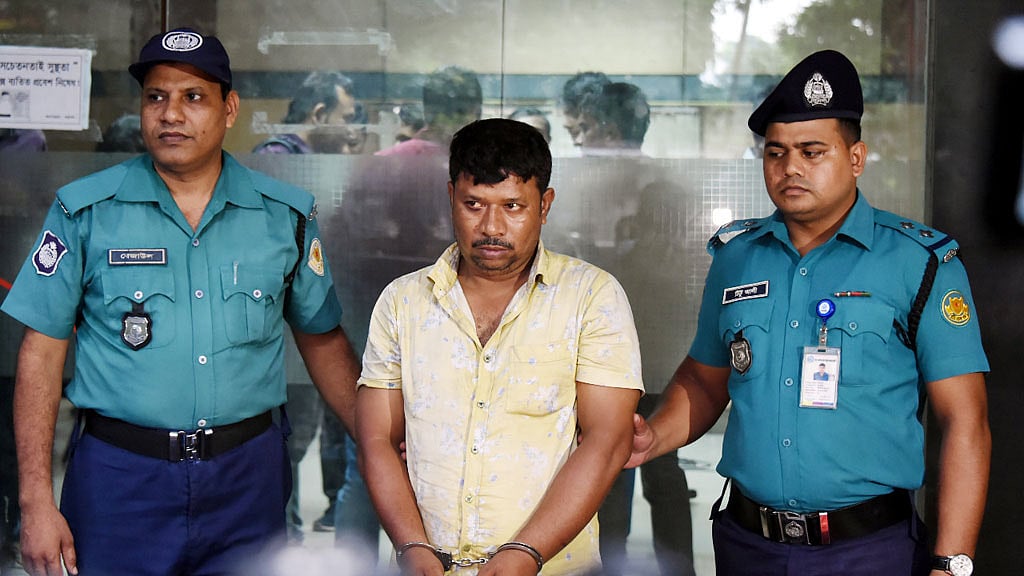 ঢাকায় চোর কত? পুলিশের তালিকায় ৪ হাজার