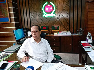 ‘ধরে-বেঁধে’ কাউকে নির্বাচনে আনব না: সিইসি