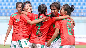 আক্রমণের সুর বেঁধে দেওয়া দুই শিল্পী