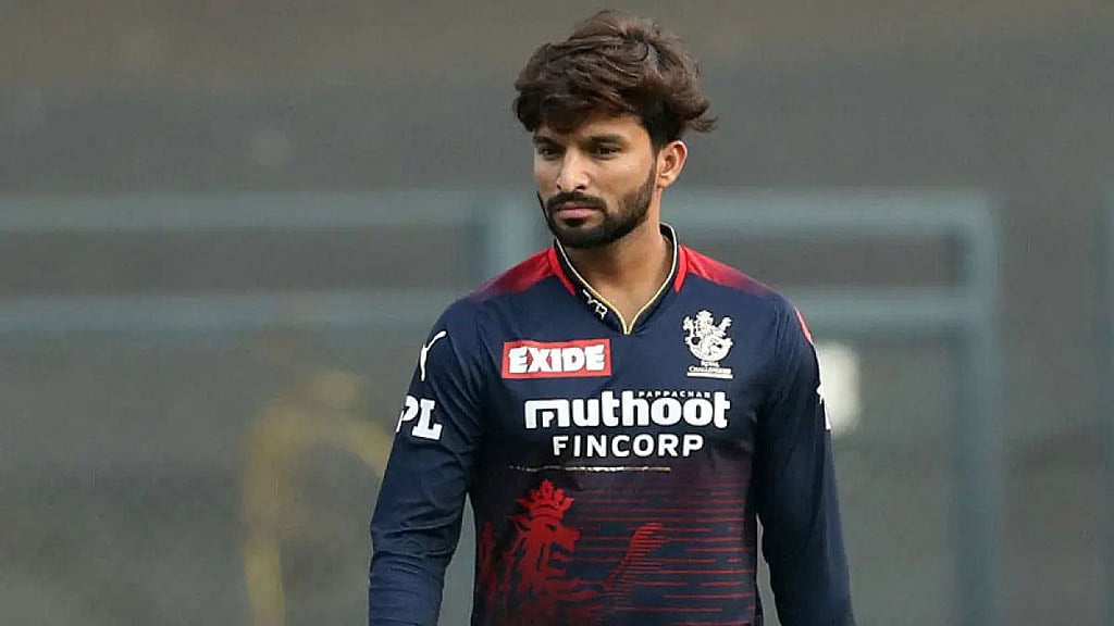 প্রথমবার ভারত দলে পাতিদার ও মুকেশ