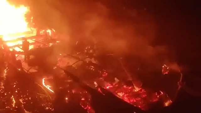 বরিশালে ইলিশ রক্ষার অভিযানের ট্রলারে আগুনের ঘটনা তদন্তে কমিটি