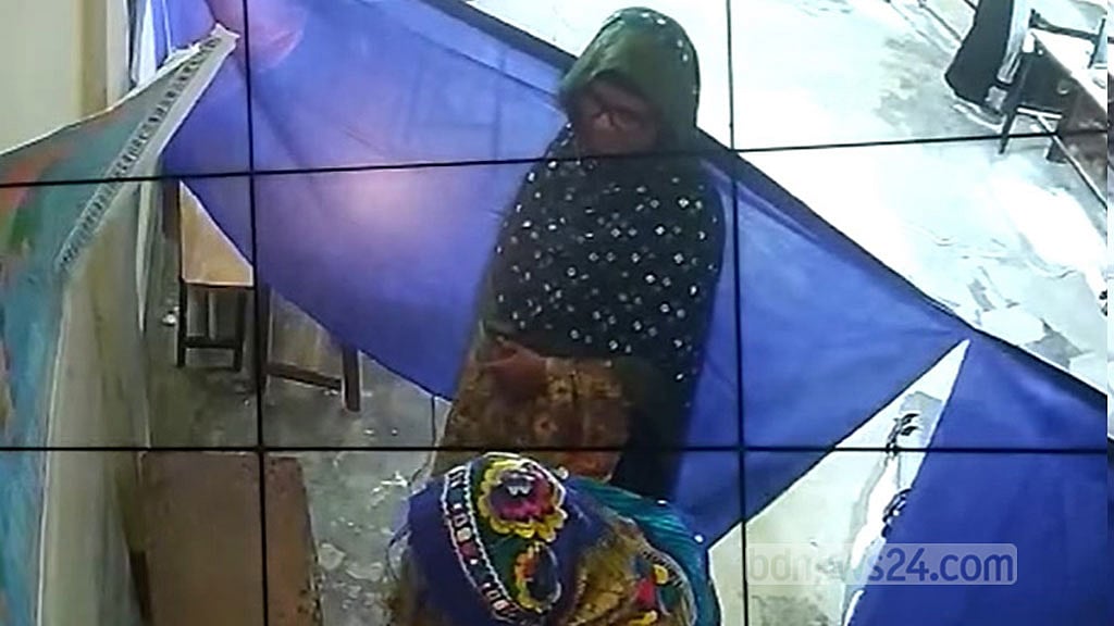 গাইবান্ধার রিটার্নিং অফিসারসহ শতাধিক কর্মকর্তার বিরুদ্ধে ব্যবস্থা নিচ্ছে ইসি