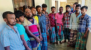 ইলিশ শিকার: বরিশালে ১১ জেলের দণ্ড