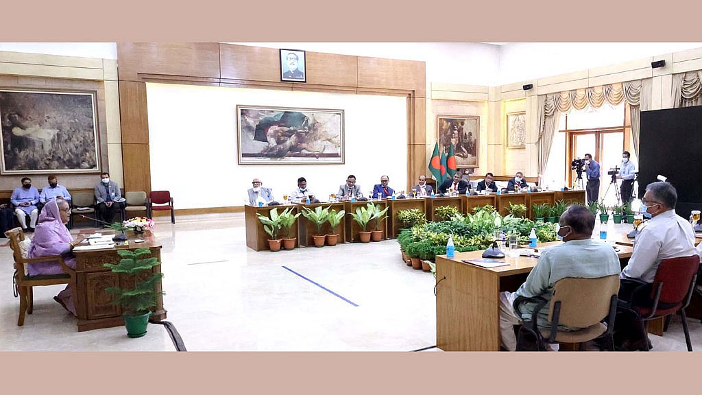 ব্যবসায়ীদের দেশ ও মানুষের কথা ভাবতে বললেন প্রধানমন্ত্রী